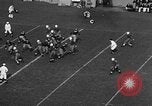 Standbild Fußballspiel New Haven Connecticut USA, 1938, aus Sekunde 13 historischem Filmmaterial Videoclip 65675043247