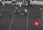 Standbild Fußballspiel New Haven Connecticut USA, 1938, aus Sekunde 18 historischem Filmmaterial Videoclip 65675043247