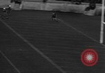 Standbild Fußballspiel New Haven Connecticut USA, 1938, aus Sekunde 38 historischem Filmmaterial Videoclip 65675043247