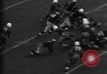 Standbild Fußballspiel New Haven Connecticut USA, 1938, aus Sekunde 43 historischem Filmmaterial Videoclip 65675043247