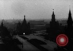 Standbild May Day Parade Moskau Russland Sowjetunion, 1953, aus Sekunde 6 historischem Filmmaterial Videoclip 65675043253