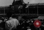 Standbild May Day Parade Moskau Russland Sowjetunion, 1953, aus Sekunde 42 historischem Filmmaterial Videoclip 65675043253