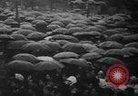 Standbild Unruhen in Tokio über den Vertrag von San Francisco Tokio Japan, 1952, aus Sekunde 5 historischem Filmmaterial Videoclip 65675043254