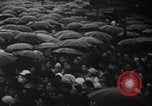 Standbild Unruhen in Tokio über den Vertrag von San Francisco Tokio Japan, 1952, aus Sekunde 6 historischem Filmmaterial Videoclip 65675043254