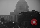 Standbild Unruhen in Tokio über den Vertrag von San Francisco Tokio Japan, 1952, aus Sekunde 41 historischem Filmmaterial Videoclip 65675043254
