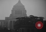 Standbild Unruhen in Tokio über den Vertrag von San Francisco Tokio Japan, 1952, aus Sekunde 43 historischem Filmmaterial Videoclip 65675043254