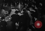 Standbild Unruhen in Tokio über den Vertrag von San Francisco Tokio Japan, 1952, aus Sekunde 49 historischem Filmmaterial Videoclip 65675043254