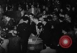 Standbild Unruhen in Tokio über den Vertrag von San Francisco Tokio Japan, 1952, aus Sekunde 50 historischem Filmmaterial Videoclip 65675043254