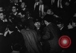 Standbild Unruhen in Tokio über den Vertrag von San Francisco Tokio Japan, 1952, aus Sekunde 53 historischem Filmmaterial Videoclip 65675043254