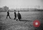 Immagine di Gli ufficiali di cavalleria Roma Italia, 1929, secondo 36 filmato di repertorio 65675043267