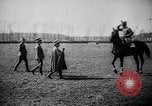 Immagine di Gli ufficiali di cavalleria Roma Italia, 1929, secondo 39 filmato di repertorio 65675043267