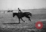 Immagine di Gli ufficiali di cavalleria Roma Italia, 1929, secondo 25 filmato di repertorio 65675043268