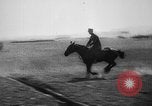 Immagine di Gli ufficiali di cavalleria Roma Italia, 1929, secondo 26 filmato di repertorio 65675043268