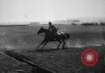 Immagine di Gli ufficiali di cavalleria Roma Italia, 1929, secondo 29 filmato di repertorio 65675043268