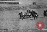 Standbild amerikanischen Kavallerie Offiziere Rom Italien, 1929, aus Sekunde 18 historischem Filmmaterial Videoclip 65675043269