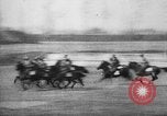 Standbild amerikanischen Kavallerie Offiziere Rom Italien, 1929, aus Sekunde 24 historischem Filmmaterial Videoclip 65675043269