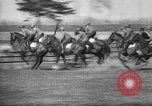 Standbild amerikanischen Kavallerie Offiziere Rom Italien, 1929, aus Sekunde 33 historischem Filmmaterial Videoclip 65675043269