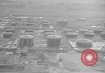 Immagine di B-24 kamikaze attaccano le raffinerie di petrolio e impianti di deposito Labuan Isola Borneo, 1944, secondo 36 filmato di repertorio 65675043293
