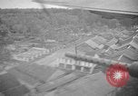 Immagine di B-24 kamikaze attaccano le raffinerie di petrolio e impianti di deposito Labuan Isola Borneo, 1944, secondo 47 filmato di repertorio 65675043293