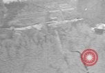Immagine di B-24 kamikaze attaccano le raffinerie di petrolio e impianti di deposito Labuan Isola Borneo, 1944, secondo 57 filmato di repertorio 65675043293