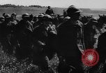 Standbild deutsche Truppen Frankreich, 1940, aus Sekunde 56 historischem Filmmaterial Videoclip 65675043294