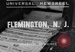 Immagine di Bruno Richard Hauptmann sul banco di prova Flemington New Jersey USA, 1935, secondo 31 filmato di repertorio 65675043301