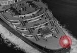 Image Normandie voyage inaugural New York City USA, 1935, de la seconde 4 séquences d'archives historiques vidéo 65675043309
