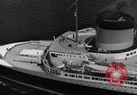 Image Normandie voyage inaugural New York City USA, 1935, de la seconde 19 séquences d'archives historiques vidéo 65675043309