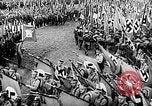 Standbild deutsche Soldaten Berlin Deutschland, 1935, aus Sekunde 11 historischem Filmmaterial Videoclip 65675043318