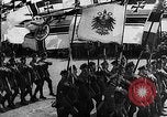 Standbild deutsche Soldaten Berlin Deutschland, 1935, aus Sekunde 17 historischem Filmmaterial Videoclip 65675043318