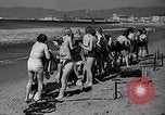 Standbild Hausgemachte Tauchanzug Venice Beach Los Angeles California USA, 1935, aus Sekunde 9 historischem Filmmaterial Videoclip 65675043334