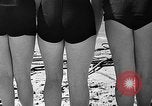 Standbild Hausgemachte Tauchanzug Venice Beach Los Angeles California USA, 1935, aus Sekunde 34 historischem Filmmaterial Videoclip 65675043334