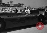 Standbild Sir Malcolm Campbell Daytona Beach Florida USA, 1935, aus Sekunde 13 historischem Filmmaterial Videoclip 65675043335