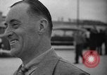 Standbild Sir Malcolm Campbell Daytona Beach Florida USA, 1935, aus Sekunde 16 historischem Filmmaterial Videoclip 65675043335