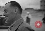 Standbild Sir Malcolm Campbell Daytona Beach Florida USA, 1935, aus Sekunde 18 historischem Filmmaterial Videoclip 65675043335