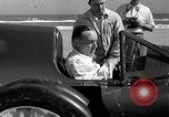 Standbild Sir Malcolm Campbell Daytona Beach Florida USA, 1935, aus Sekunde 35 historischem Filmmaterial Videoclip 65675043335