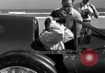 Standbild Sir Malcolm Campbell Daytona Beach Florida USA, 1935, aus Sekunde 36 historischem Filmmaterial Videoclip 65675043335