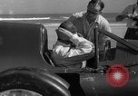 Standbild Sir Malcolm Campbell Daytona Beach Florida USA, 1935, aus Sekunde 39 historischem Filmmaterial Videoclip 65675043335