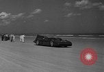 Standbild Sir Malcolm Campbell Daytona Beach Florida USA, 1935, aus Sekunde 46 historischem Filmmaterial Videoclip 65675043335