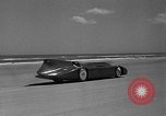 Standbild Sir Malcolm Campbell Daytona Beach Florida USA, 1935, aus Sekunde 54 historischem Filmmaterial Videoclip 65675043335