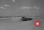 Standbild Sir Malcolm Campbell Daytona Beach Florida USA, 1935, aus Sekunde 56 historischem Filmmaterial Videoclip 65675043335