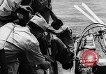 Image pêcheurs chinois rouge Détroit de Taiwan, 1967, de la seconde 20 séquences d'archives historiques vidéo 65675043341