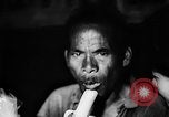 Image pêcheurs chinois rouge Détroit de Taiwan, 1967, de la seconde 38 séquences d'archives historiques vidéo 65675043341