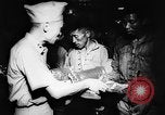 Image pêcheurs chinois rouge Détroit de Taiwan, 1967, de la seconde 45 séquences d'archives historiques vidéo 65675043341