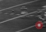 Immagine di 1967 Coppa senior del gioco del calcio Mobile Alabama USA, 1967, secondo 22 filmato di repertorio 65675043344