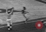 Immagine di 1967 Coppa senior del gioco del calcio Mobile Alabama USA, 1967, secondo 61 filmato di repertorio 65675043344