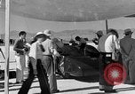 Standbild Sir Malcolm Campbell Bonneville Salt Flats Utah USA, 1935, aus Sekunde 16 historischem Filmmaterial Videoclip 65675043345