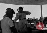 Standbild Sir Malcolm Campbell Bonneville Salt Flats Utah USA, 1935, aus Sekunde 22 historischem Filmmaterial Videoclip 65675043345