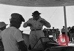 Standbild Sir Malcolm Campbell Bonneville Salt Flats Utah USA, 1935, aus Sekunde 26 historischem Filmmaterial Videoclip 65675043345