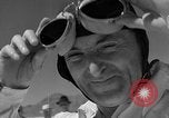 Standbild Sir Malcolm Campbell Bonneville Salt Flats Utah USA, 1935, aus Sekunde 32 historischem Filmmaterial Videoclip 65675043345